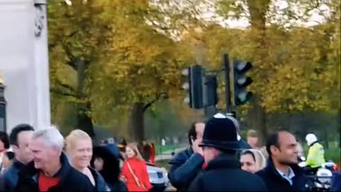 Queen Elizabeth “Entering ” Bukingham Palace