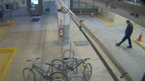 3134RHOBG2GarageEntrance_2021-01-06_08h00min02s337ms.mp4