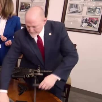 ATF agent can’t disassemble a Glock