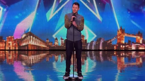 Golden boy Calum Scott hits the right note | Audition Week 1 | Britain's Got Talent 2015