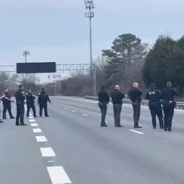 Spariamo tutti ! Spariamo in abbondanza ! Spariamo anche quando è per terra !