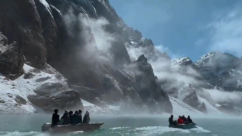 This atmosphere is so wonderful that it has an inexplicable attraction