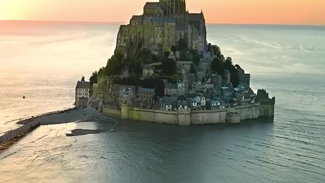 Places don't look real...so beautiful 😍😍😍..I like it