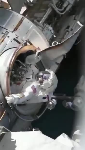 Wow! Canvas Doors Work In Space! 🤣