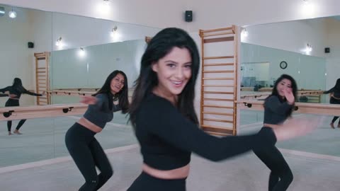 LE GAYI, LE GAYI - Classic Bollywood Dance Cover