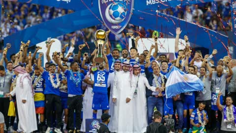 Cristiano Ronaldo 'offered £186m Saudi contract' with talks 'advanced' despite World Cup