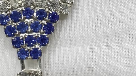 Silver Plated Hot Air Balloon Brooch. Made with Swarovski Crystal. USA. America