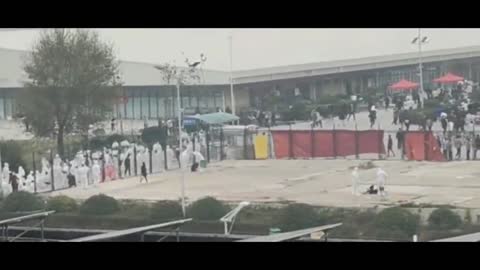 APPLE: Foxconn plant in China erupts in riot