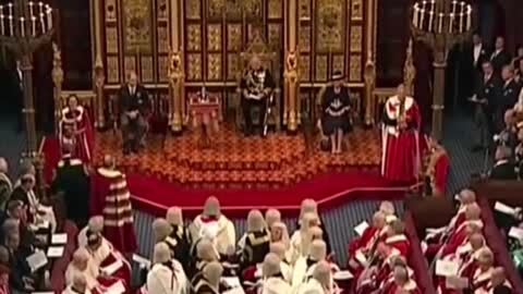 Queen Elizabeth skips StateOpening of Parliament