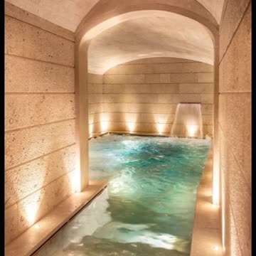 Liminal Spaces with Nostalgic Pop Music