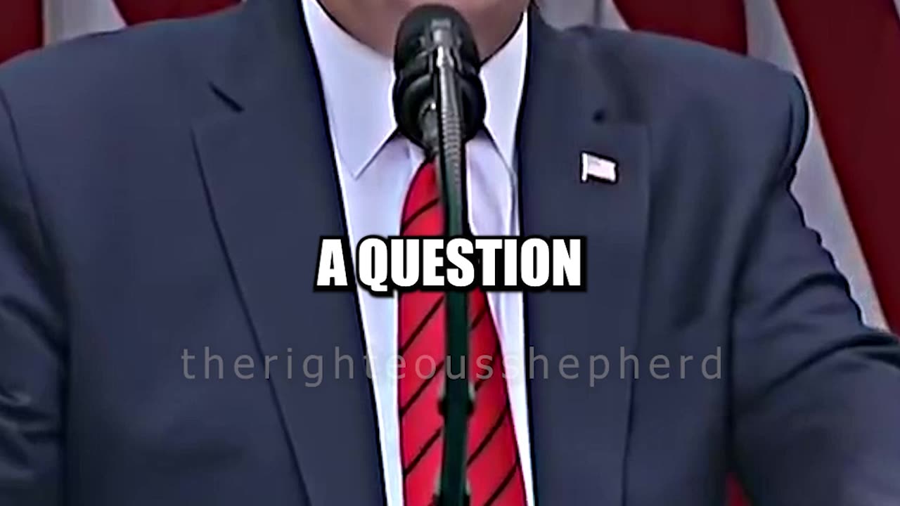 Why TRUMP Calls Them Fake News?🤣