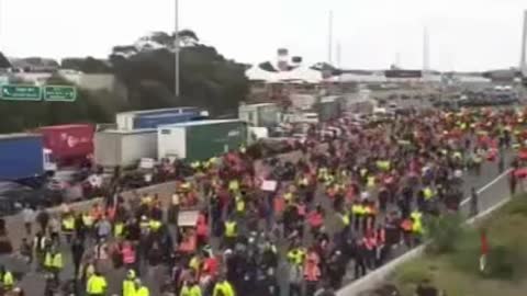 Victoria Australia construction workers protesting