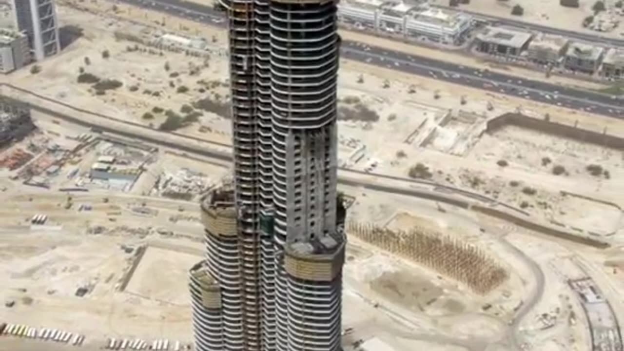 Dubai World largest building Burj khalifa