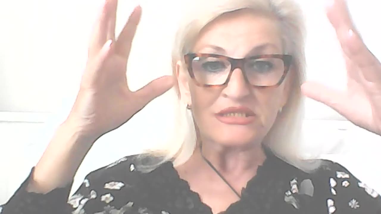 ΓΕΙΑ ΣΑΣ ΑΔΕΡΦΙΑ ΜΟΥ ΕΙΠΑ ΝΑ ΒΓΩ ΚΑΙ ΝΑ ΤΑ ΠΟΥΜΕ ΛΙΓΟ