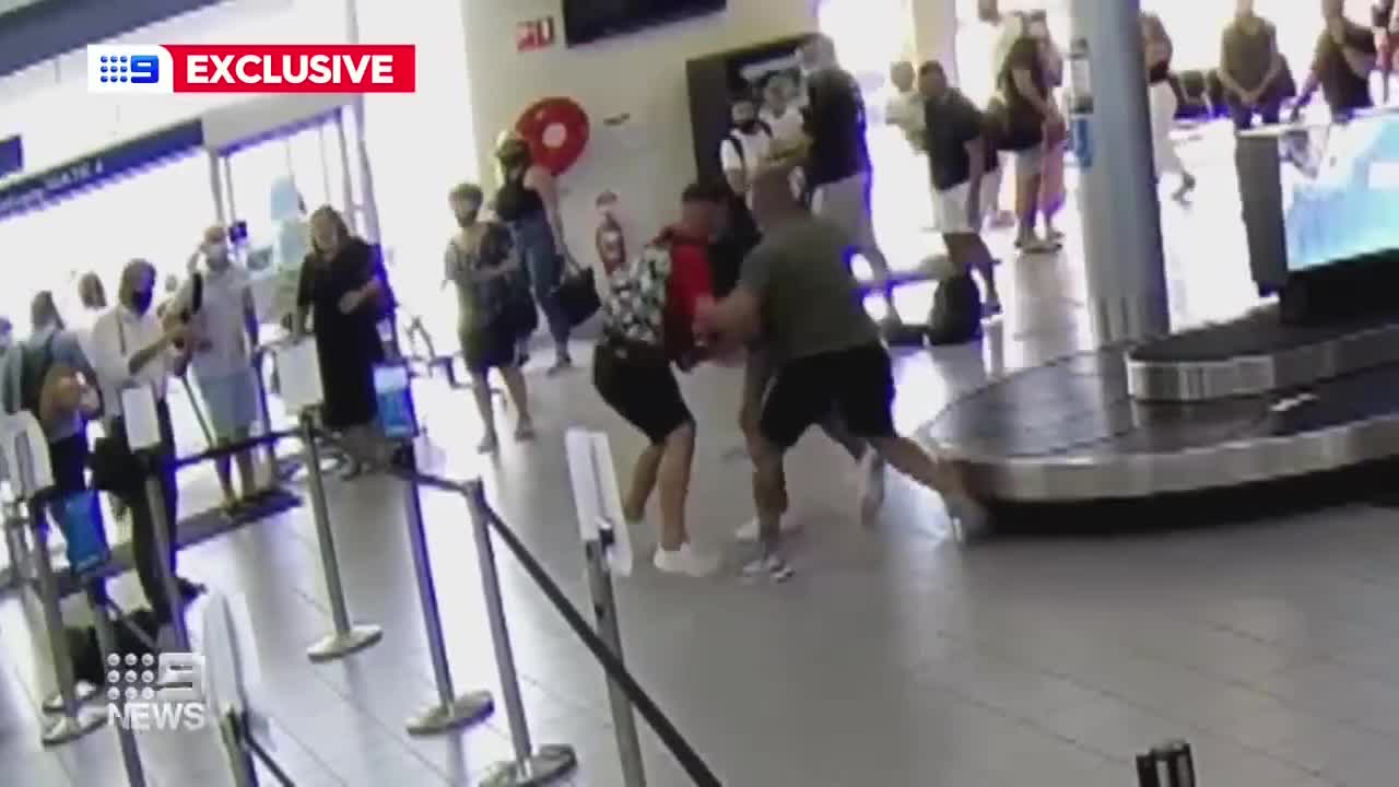 Brawl breaks out at airport | 9 News Australia