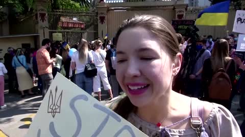 Ukrainians in Latin America protest Russia's invasion
