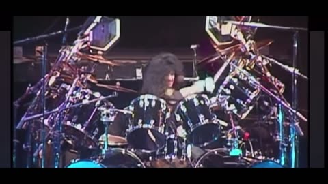 Kiss yeah, but Eric Carr Tho, just fucking Awesome