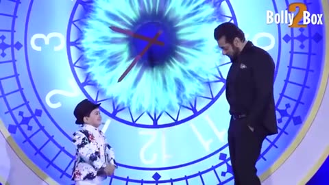 Salman Khan Introduce Bigg Boss 16 First Contestant Abdu Rozik360p