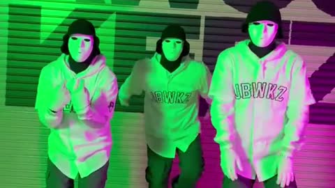 Los Jabbawockeez y el Ferx