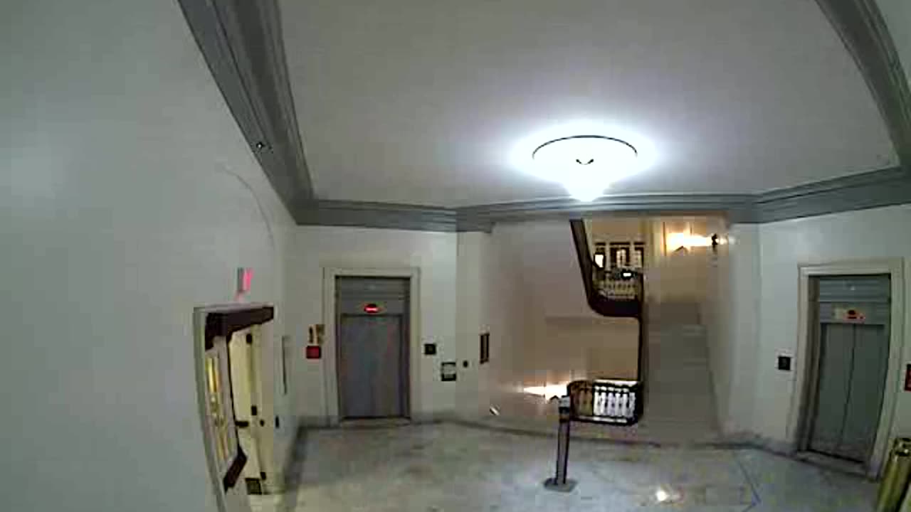 3485CHOB01Stair6_2021-01-06_04h00min02s920ms.mp4