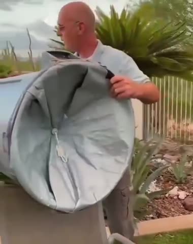 This man created a homemade energy device. ⚡️👁⚡️