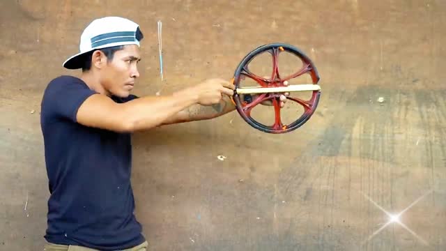 Making Awe-Inspiring Mini Wheel Slingshot