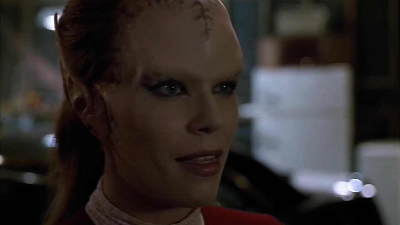 Star Trek Voyager S4 Ep 20 - Gender Transfomrations