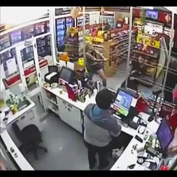 Transgender Commits An Axe Attack On Customers In 7-11