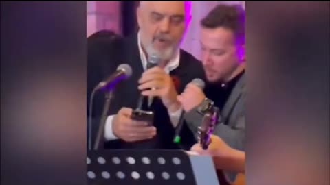 Edi Rama kendon 'Bella Ciao'