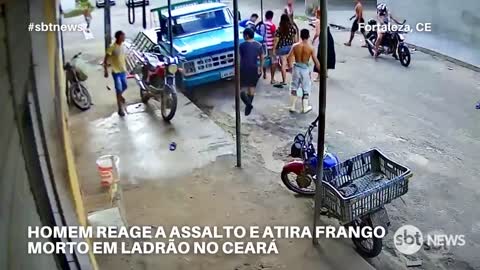 Homem reage a assalto e atira frango morto em ladrão no Ceará