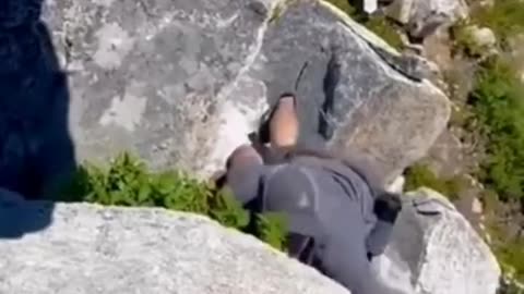 Free Climbing Looks Fun