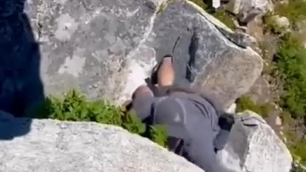 Free Climbing Looks Fun