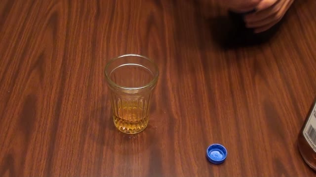 Russian Explains How to Pour a Coke Without Fizz