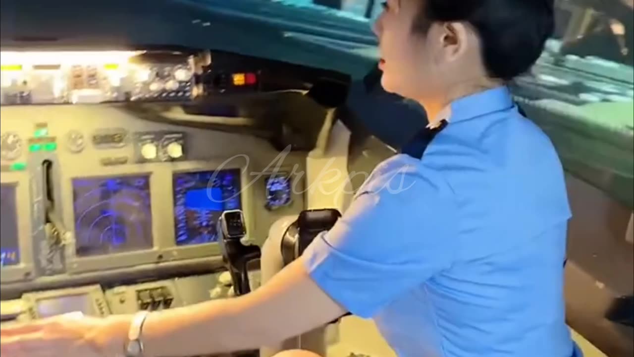 Amazing Cute Girl flying Aeroplane ✈️
