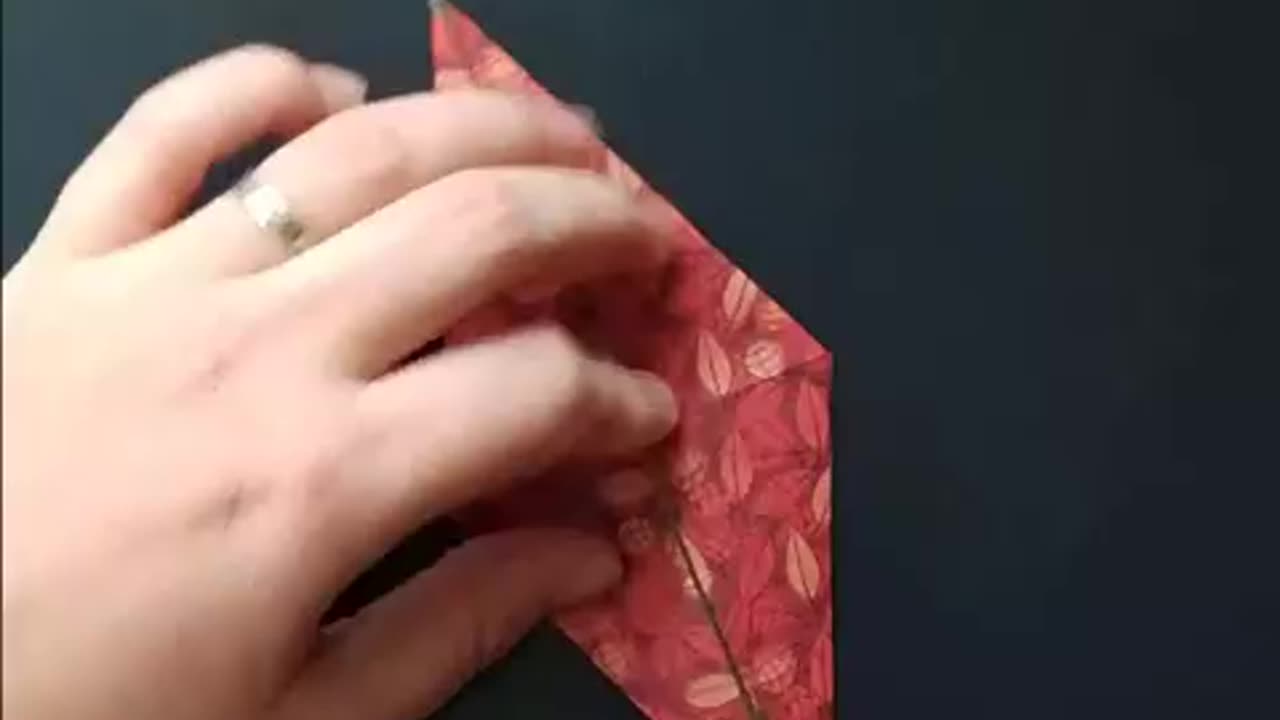 How to fold an Origami Reindeer
