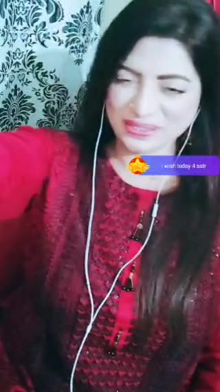 Sweet HOT girls shars open short live Pakistani shazadi pat 3