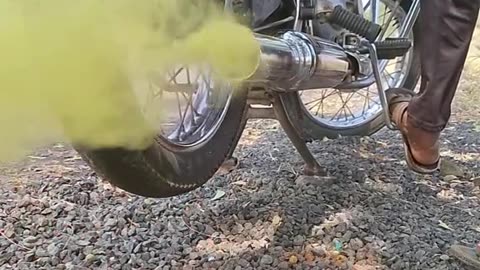 How to making colorful smocke with motorcycle