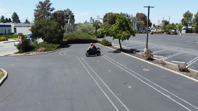 Motorcycle-Lollipop-With-Skates-1