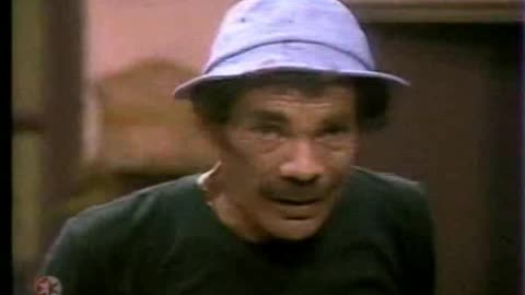 Chaves 007 - As Novas Vizinhas - Parte 1 (Errar e Humano) - sbt