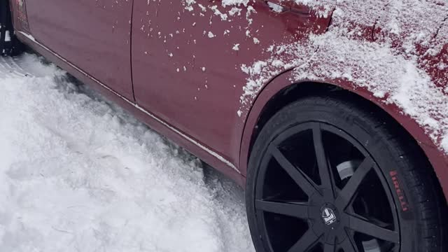 Car stuck in snowing weather