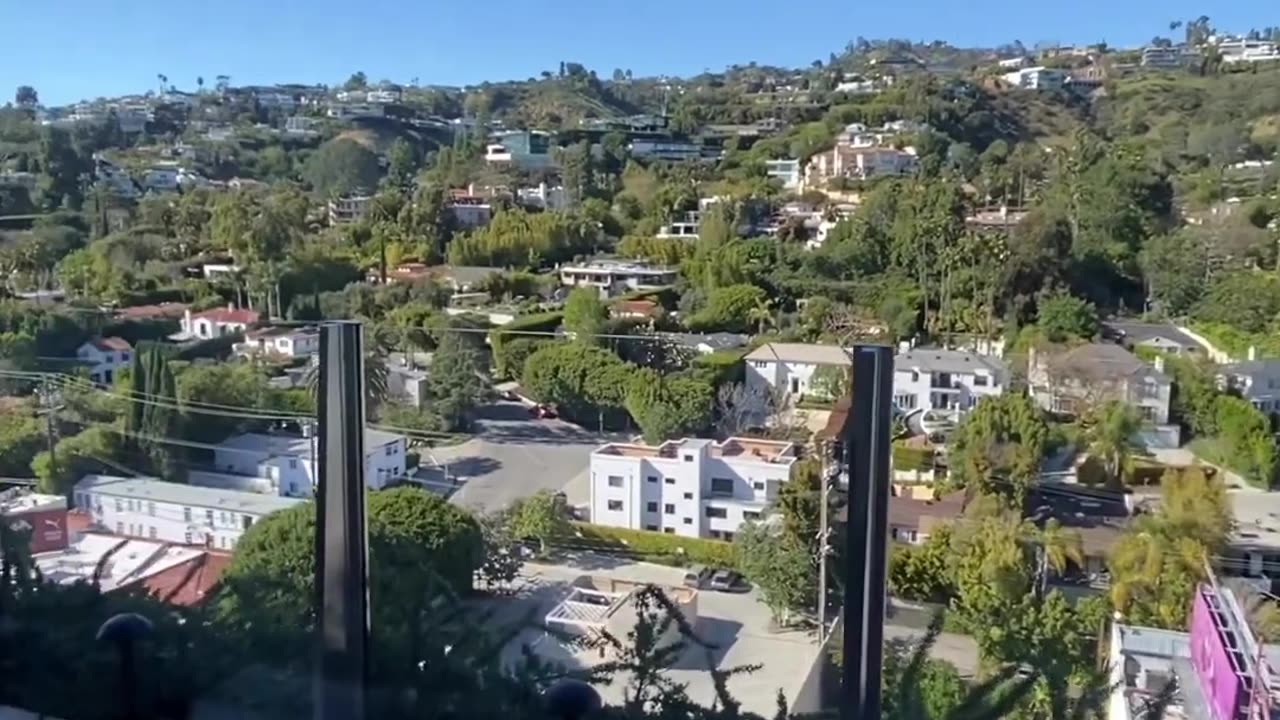 Is This The Best Restroom View In Los Angles?! Black Willy Wonka / Legend Already Made