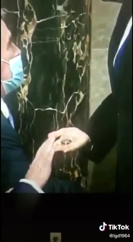 The Moment VP Mike Pence Betrayed the Republic and its Peoples