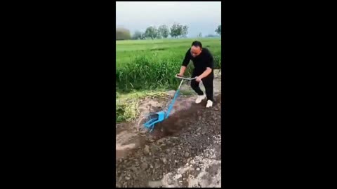 Amazing hand-plowing machine easy to use in the