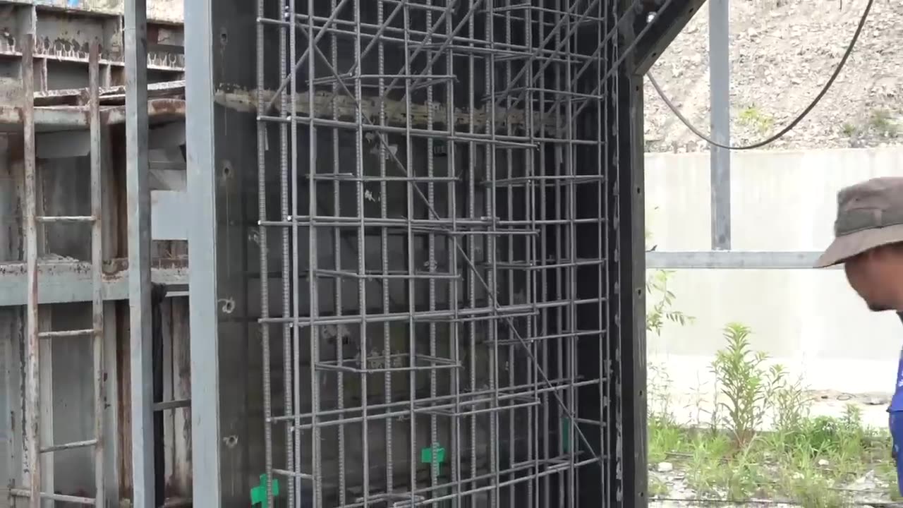 Process of Making Big Water Pipe. Amazing Korean Concrete Plant
