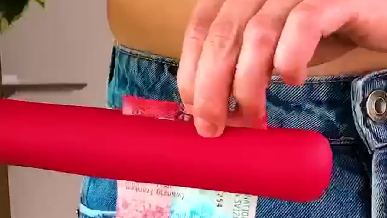 Lifehack How to fix wrinkled money