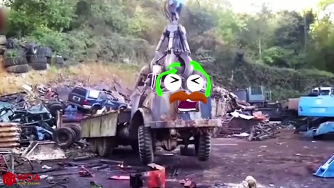 Amazing Powerful Excavator Destroys Car