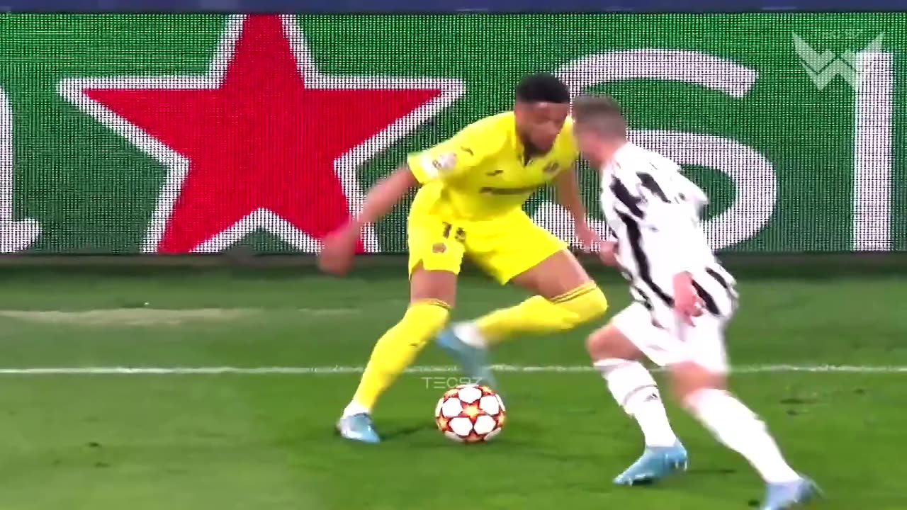 Football moments when 1 vs 1 isn't fair - kopie (5)
