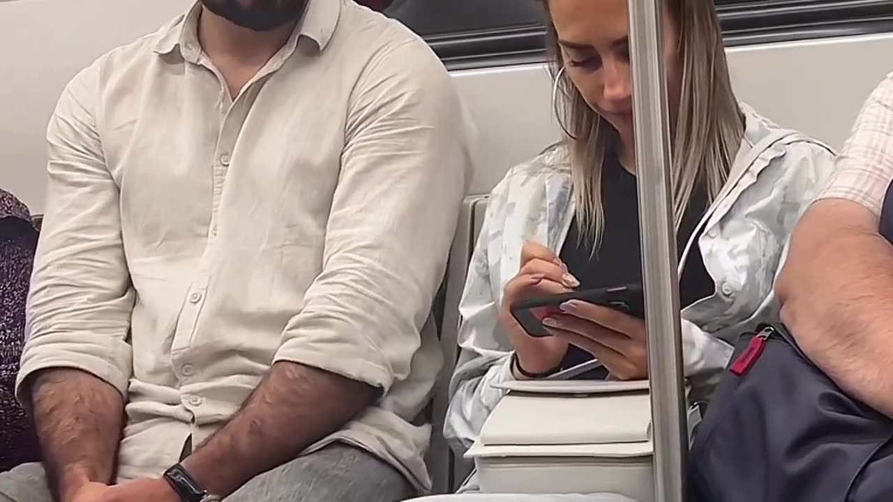 viral comedy podcasts funny news music gaming finance sports entertainment