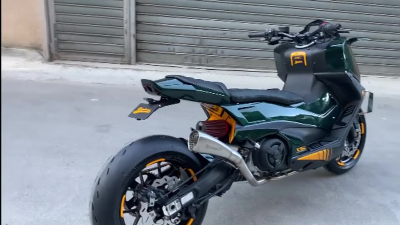 😎😎new T-Max 560 2022 🤑 custom to Tmax titan💪 , tell me if you like it like that! 😄😄
