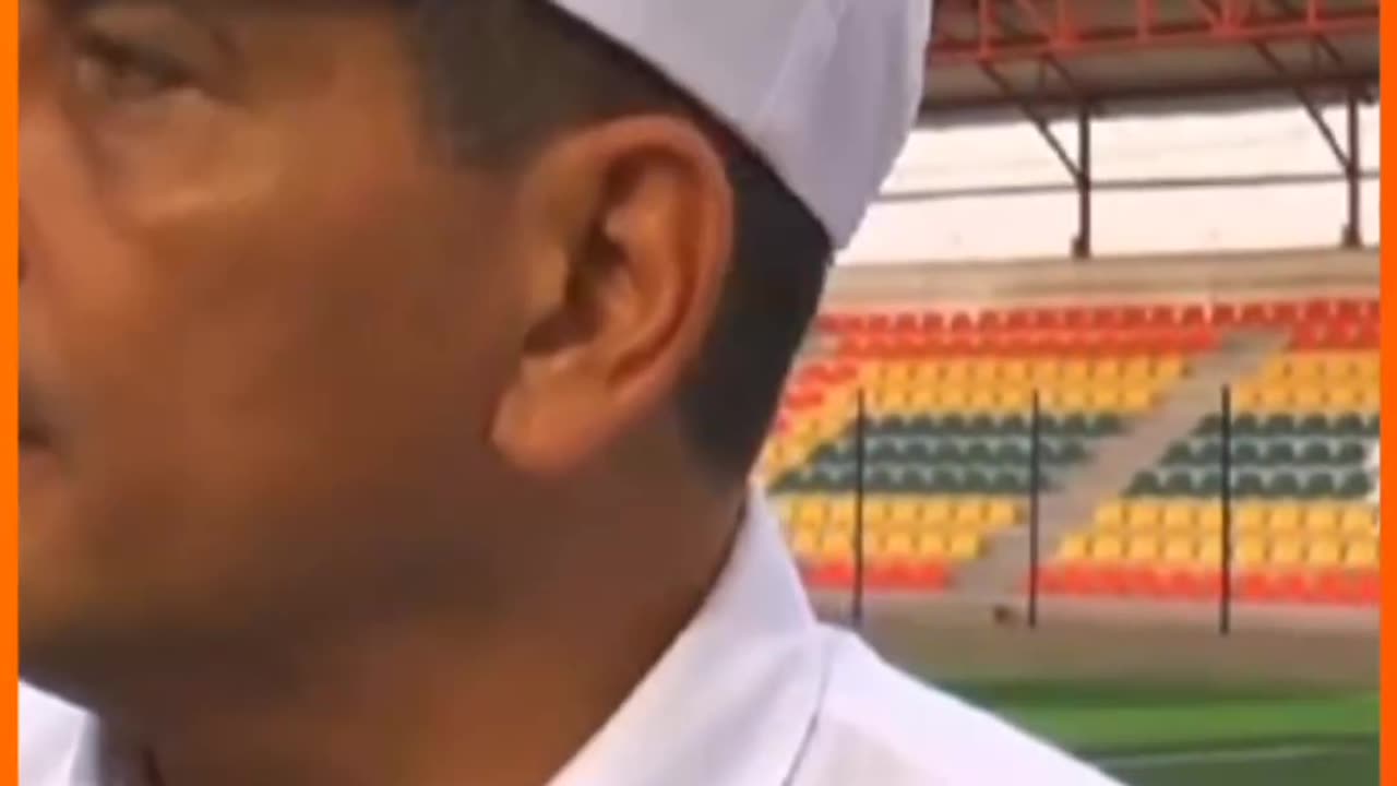 El encapuchado le pidió disculpas a Dumek